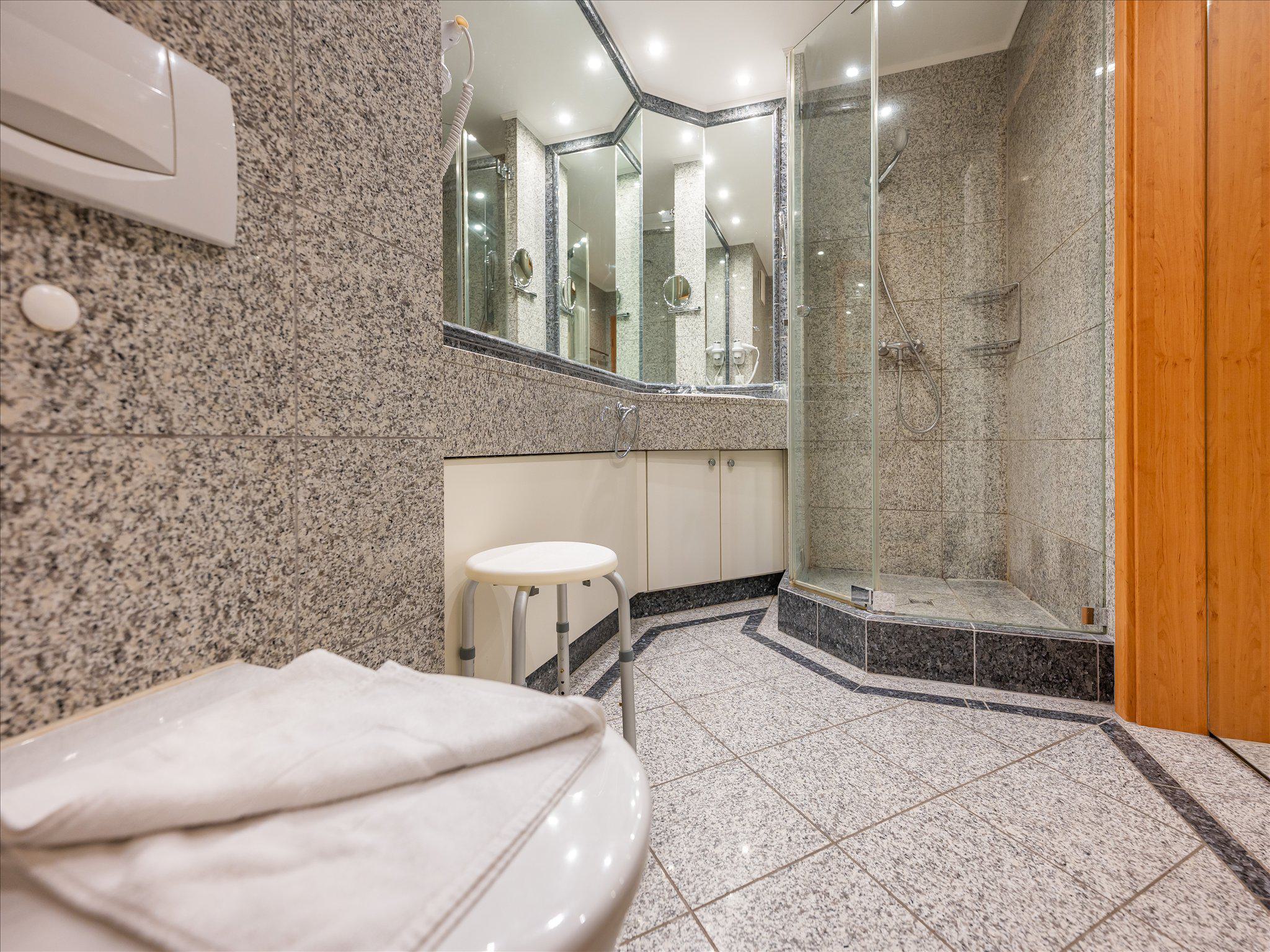 Modernisiertes Komfort Plus Apartment - elegant am Park, nahe dem Meer